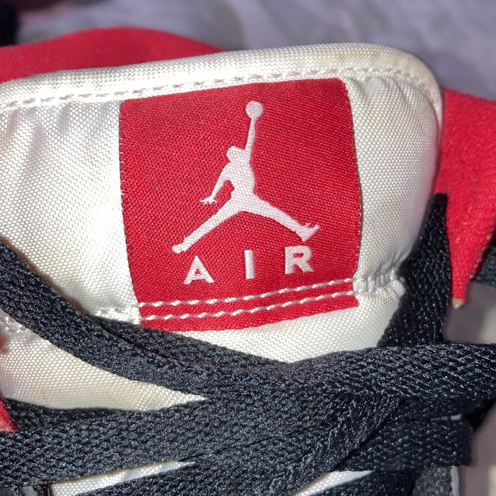 Nike - Picture 4 of 4